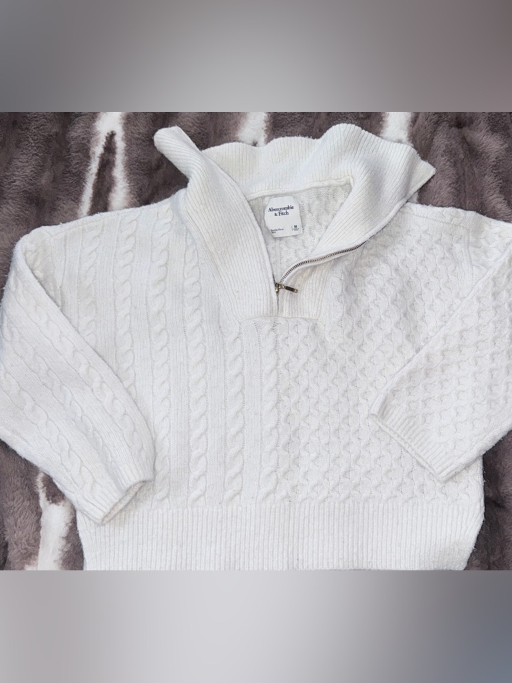 Abercrombie & Fitch Men's White Cable-Knit Half-Zip Sweater